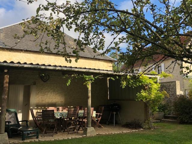 Le Petit Clos Du Bessin Longues-sur-Mer Bagian luar foto