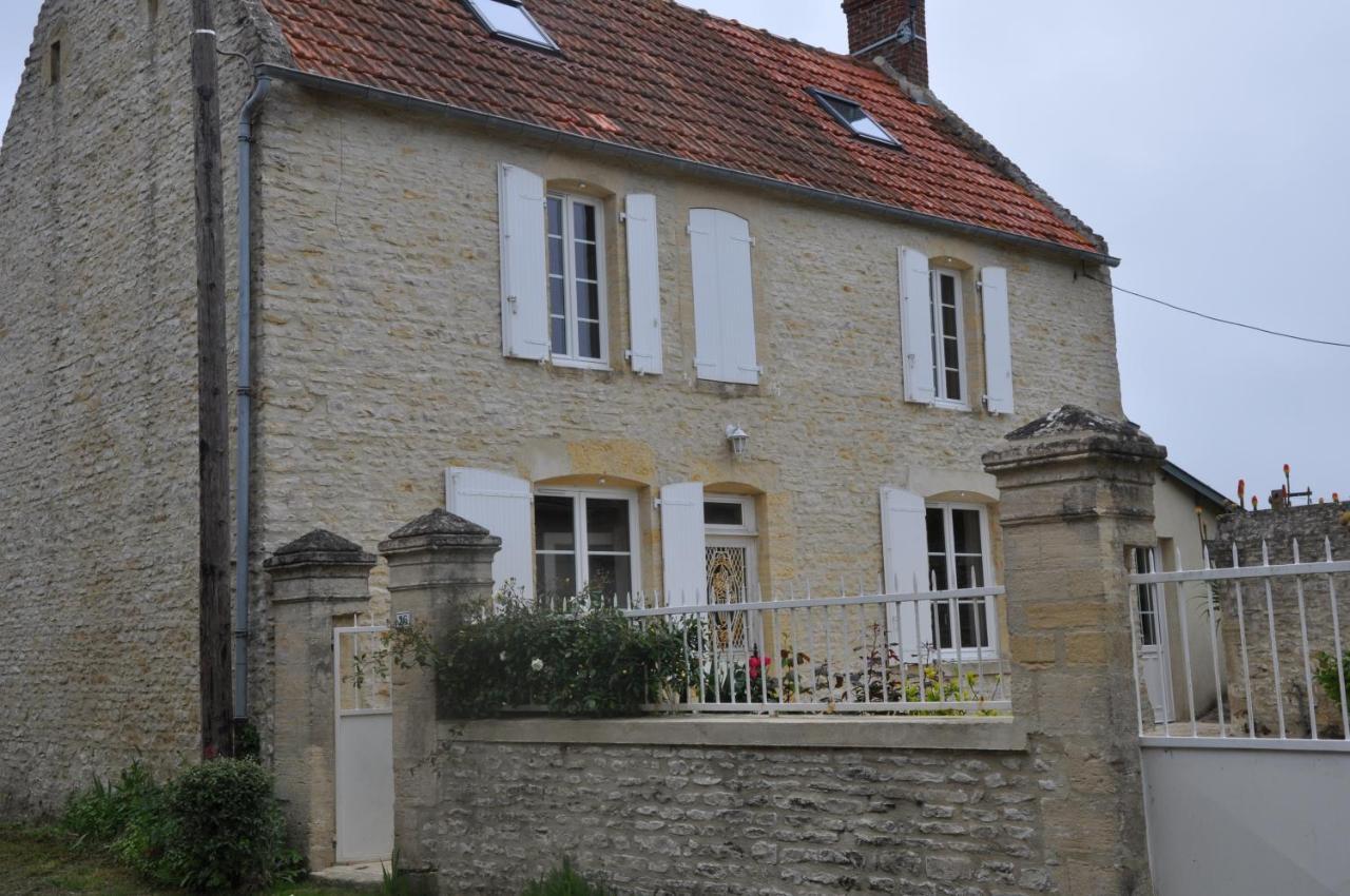 Le Petit Clos Du Bessin Longues-sur-Mer Bagian luar foto